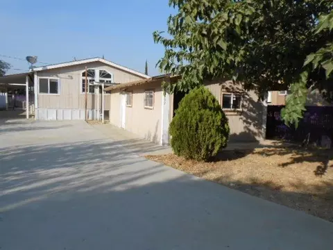 20792 Chaney Dr, Richgrove, CA 93261 photo 2