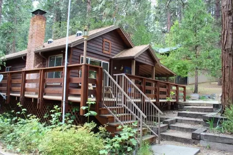 643 Loop Dr, Camp Nelson, CA 93208 photo 2