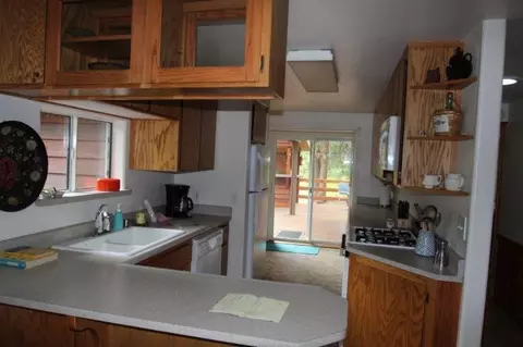 643 Loop Dr, Camp Nelson, CA 93208 photo 8