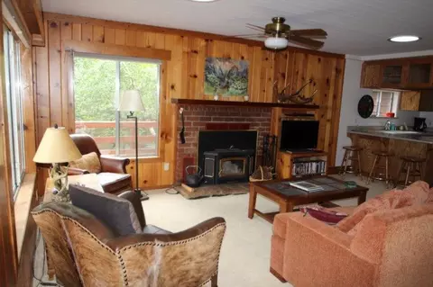 643 Loop Dr, Camp Nelson, CA 93208 photo 5