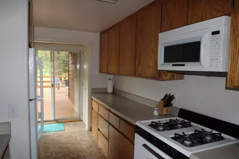 643 Loop Dr, Camp Nelson, CA 93208 photo 9