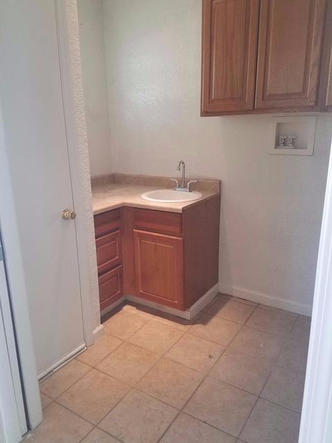 16551 Crystal St, Tulare, CA 93274 photo 6