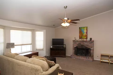 3645 E Stapp Ave, Visalia, CA 93292 photo 9