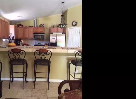 384 N Patsy St NW, Porterville, CA 93257 photo 3