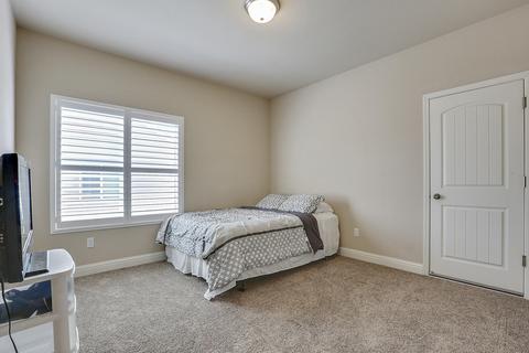 3733 W Clinton Ave, Visalia, CA 93291 photo 21