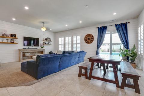 3733 W Clinton Ave, Visalia, CA 93291 photo 10
