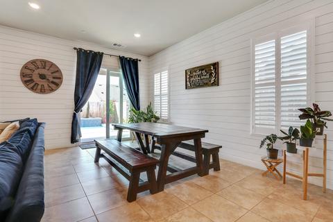 3733 W Clinton Ave, Visalia, CA 93291 photo 9
