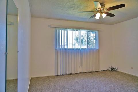 269 W Spring Ln, Lemoore, CA 93245 photo 18