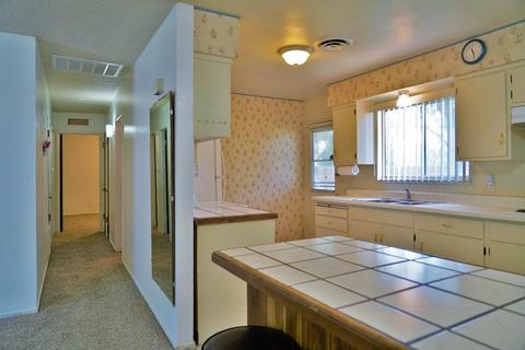 269 W Spring Ln, Lemoore, CA 93245 photo 6