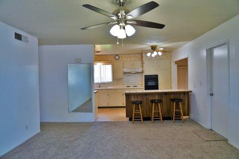 269 W Spring Ln, Lemoore, CA 93245 photo 5