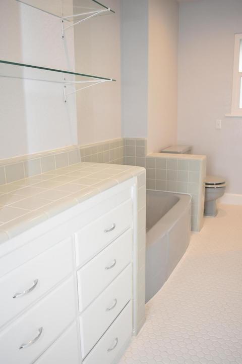 1403 W Beverly Dr, Visalia, CA 93277 photo 29