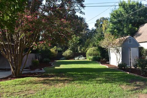1403 W Beverly Dr, Visalia, CA 93277 photo 11