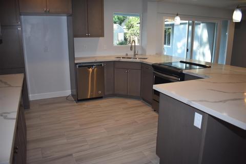 1403 W Beverly Dr, Visalia, CA 93277 photo 50