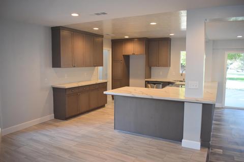 1403 W Beverly Dr, Visalia, CA 93277 photo 48