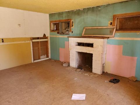 866 E River Ave, Porterville, CA 93257 photo 2