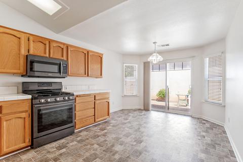 1613 Victor Ave, Visalia, CA 93292 photo 14