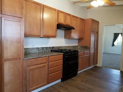 2543 E Goshen Ave, Visalia, CA 93292 photo 8