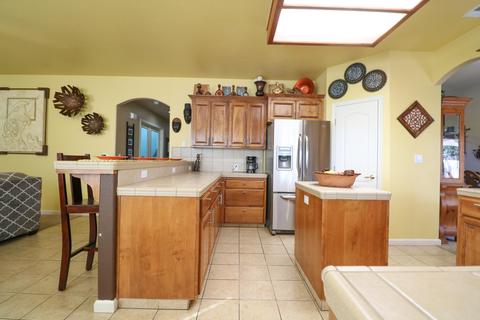 3411 E Howard Ct, Visalia, CA 93292 photo 17