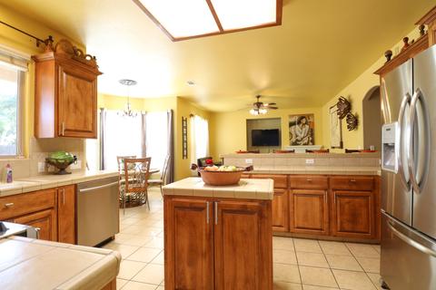 3411 E Howard Ct, Visalia, CA 93292 photo 12