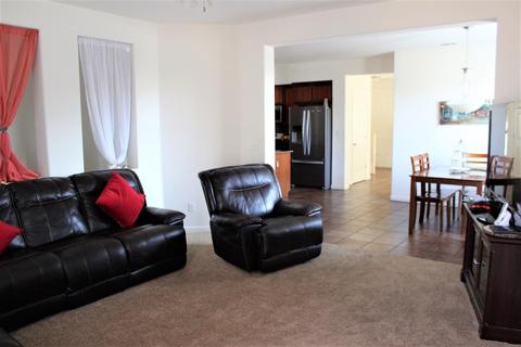 370 E Abbott Ave, Reedley, CA 93654 photo 14