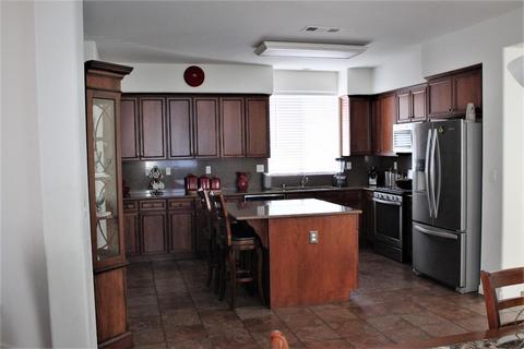 370 E Abbott Ave, Reedley, CA 93654 photo 8