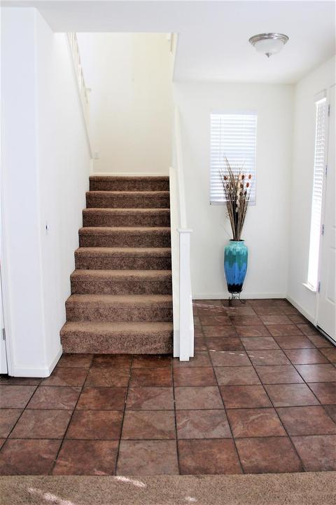370 E Abbott Ave, Reedley, CA 93654 photo 4