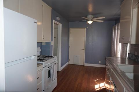 1004 E Kaweah Ave, Visalia, CA 93292 photo 15