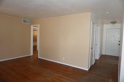 1004 E Kaweah Ave, Visalia, CA 93292 photo 8