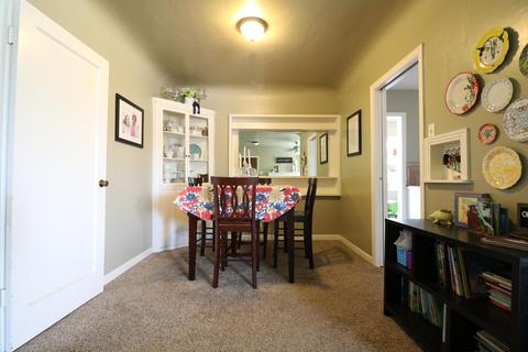 1372 E Sequoia Ave, Tulare, CA 93274 photo 8