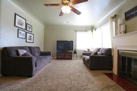1372 E Sequoia Ave, Tulare, CA 93274 photo 3
