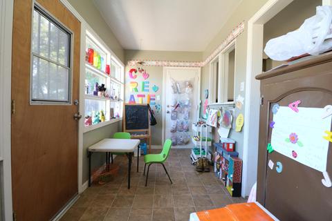 1372 E Sequoia Ave, Tulare, CA 93274 photo 9