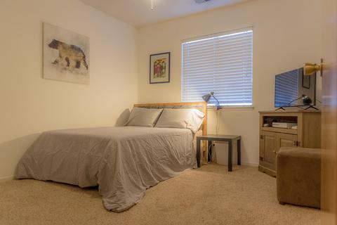 2222 E Myrtle Ct, Visalia, CA 93292 photo 17