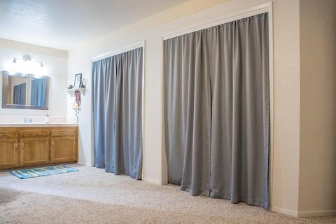 2222 E Myrtle Ct, Visalia, CA 93292 photo 26