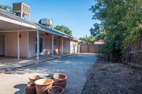 2222 E Myrtle Ct, Visalia, CA 93292 photo 38