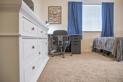 2222 E Myrtle Ct, Visalia, CA 93292 photo 25