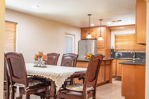 241 E Lynn Ave, Tulare, CA 93274 photo 7