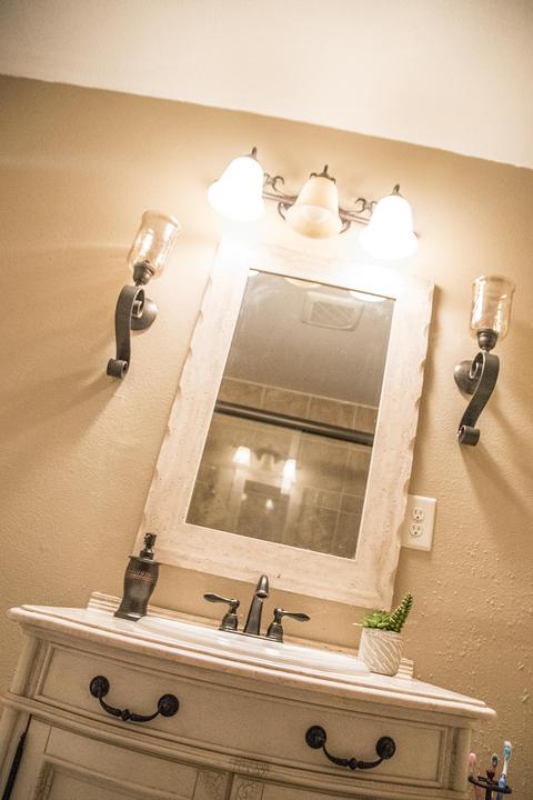 241 E Lynn Ave, Tulare, CA 93274 photo 28