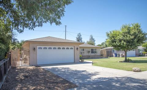 241 E Lynn Ave, Tulare, CA 93274 photo 3