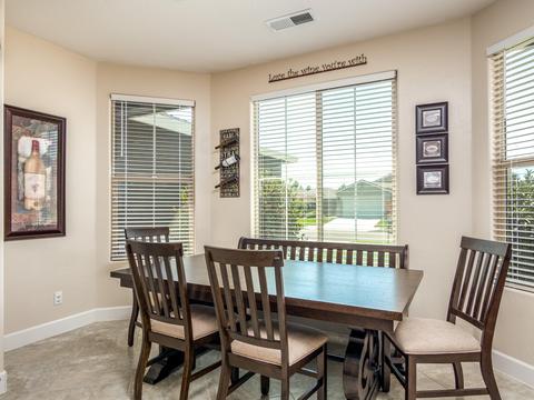3924 E Harter Ct, Visalia, CA 93292 photo 8