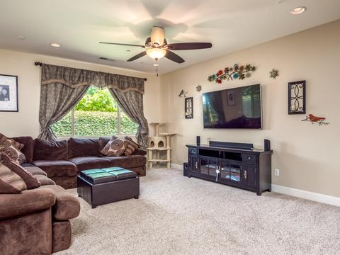 3924 E Harter Ct, Visalia, CA 93292 photo 4