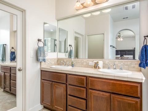 3924 E Harter Ct, Visalia, CA 93292 photo 12