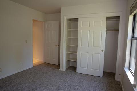 850 N Silvervale Dr, Visalia, CA 93291 photo 9