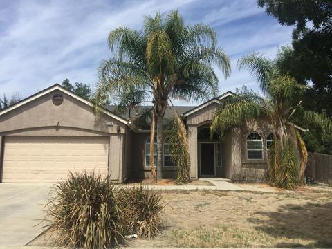 1558 Hawthorn St, Lemoore, CA 93245 photo 1