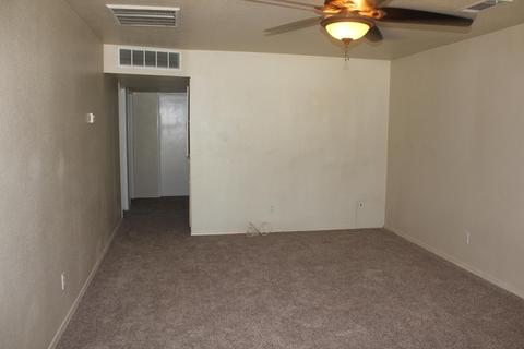 363 S Newman Rd, Tipton, CA 93272 photo 3