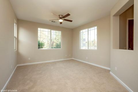 1694 Firestone Dr, Tulare, CA 93274 photo 4