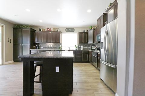3003 E Sierra Ave, Tulare, CA 93274 photo 10