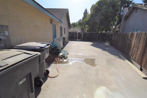 643 N Simon St, Visalia, CA 93292 photo 11
