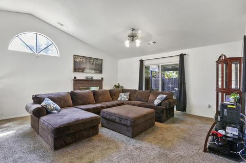 3610 E Acequia Ct, Visalia, CA 93292 photo 10