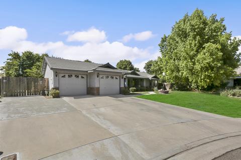 3610 E Acequia Ct, Visalia, CA 93292 photo 2