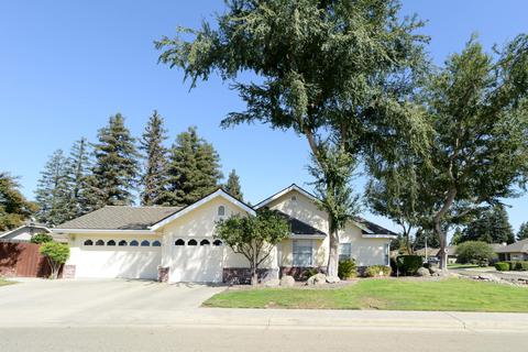 3948 W Hemlock Ct, Visalia, CA 93277 photo 3
